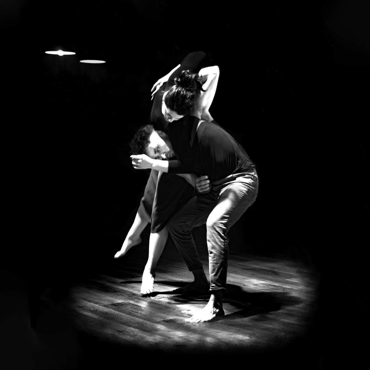 Symbiosis Julieta Salz and Breno Caetano during a Circofonia concert at Studio l'Ermitage in Paris on April 21, 2016